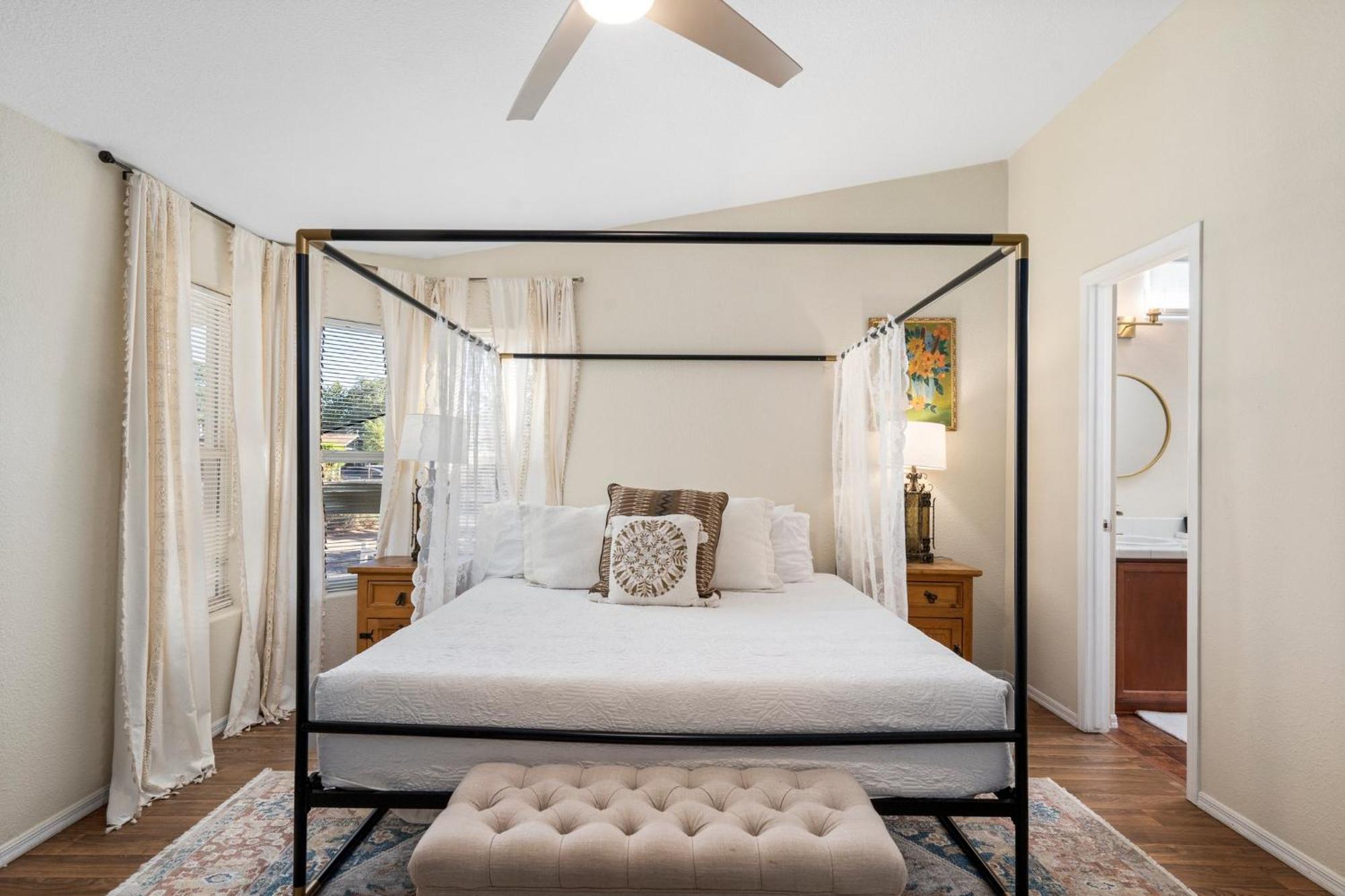 Serene Home- Sleeps 16 - Pet Friendly - Hot Tub - Pool -2 Kitchens! Sedona Luaran gambar