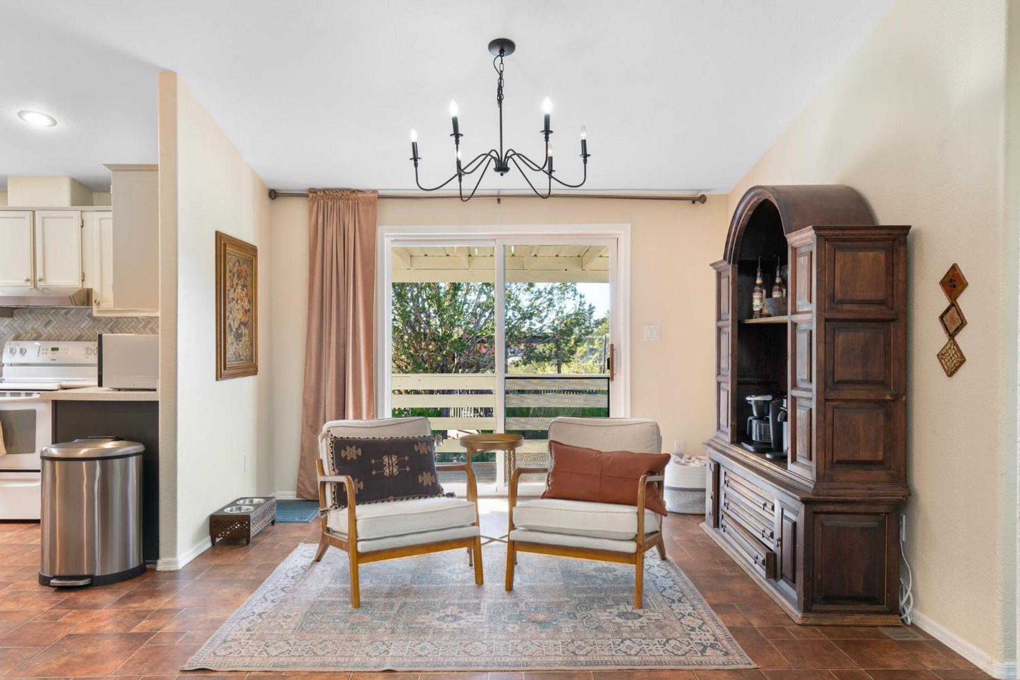 Serene Home- Sleeps 16 - Pet Friendly - Hot Tub - Pool -2 Kitchens! Sedona Luaran gambar